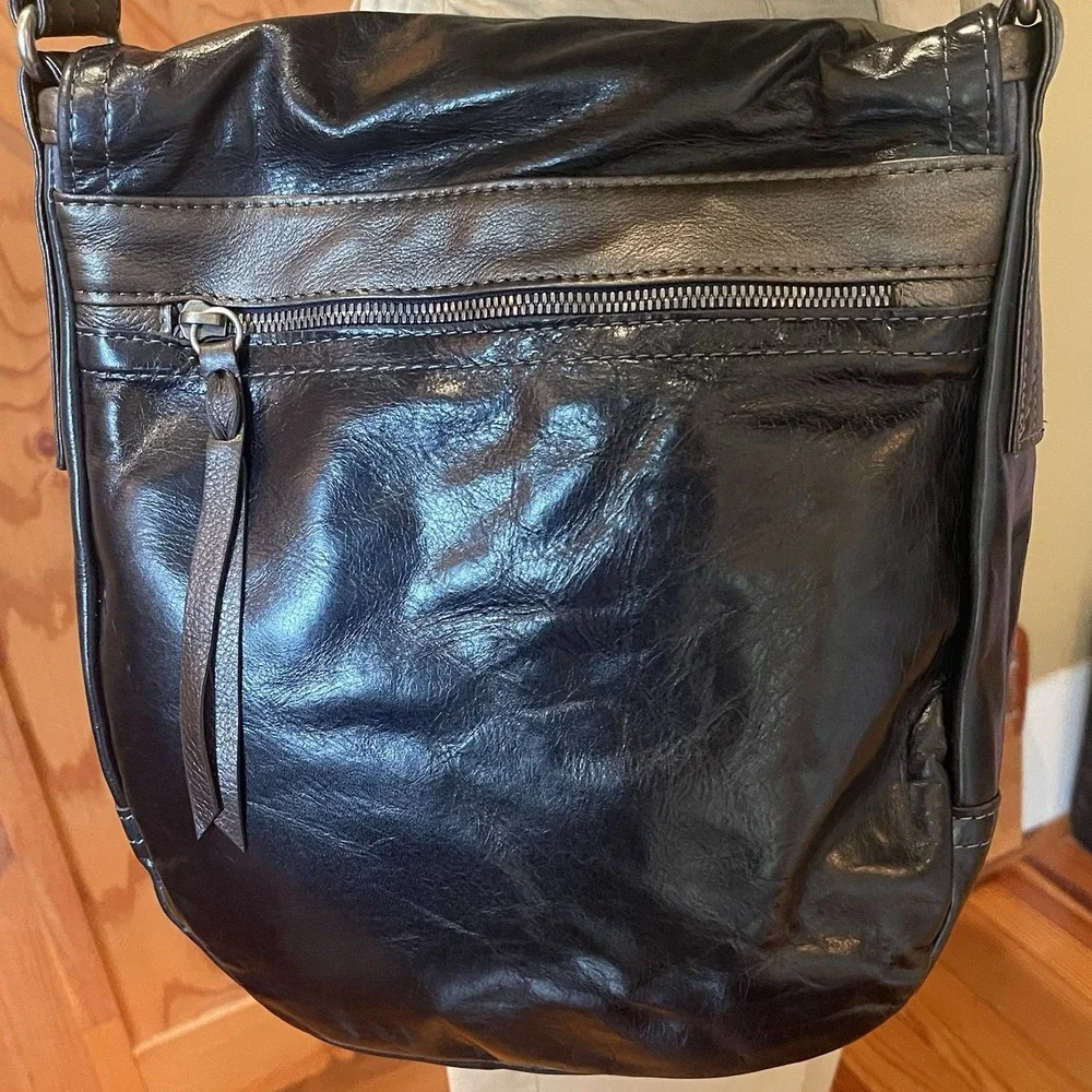 Rough & Tumble 1903 Dark Leather Saddle Crossbody Bag Made In Maine